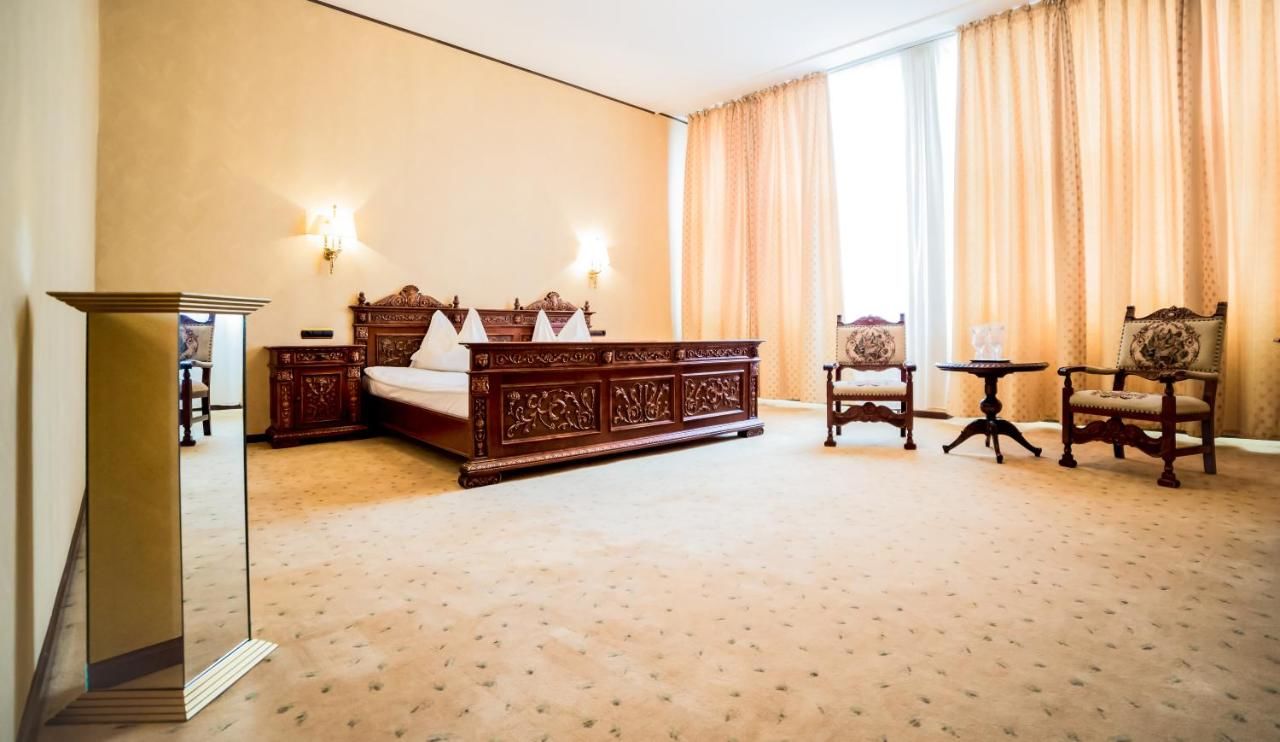 Отель Hotel Imperial Inn Тыргу-Муреш-17