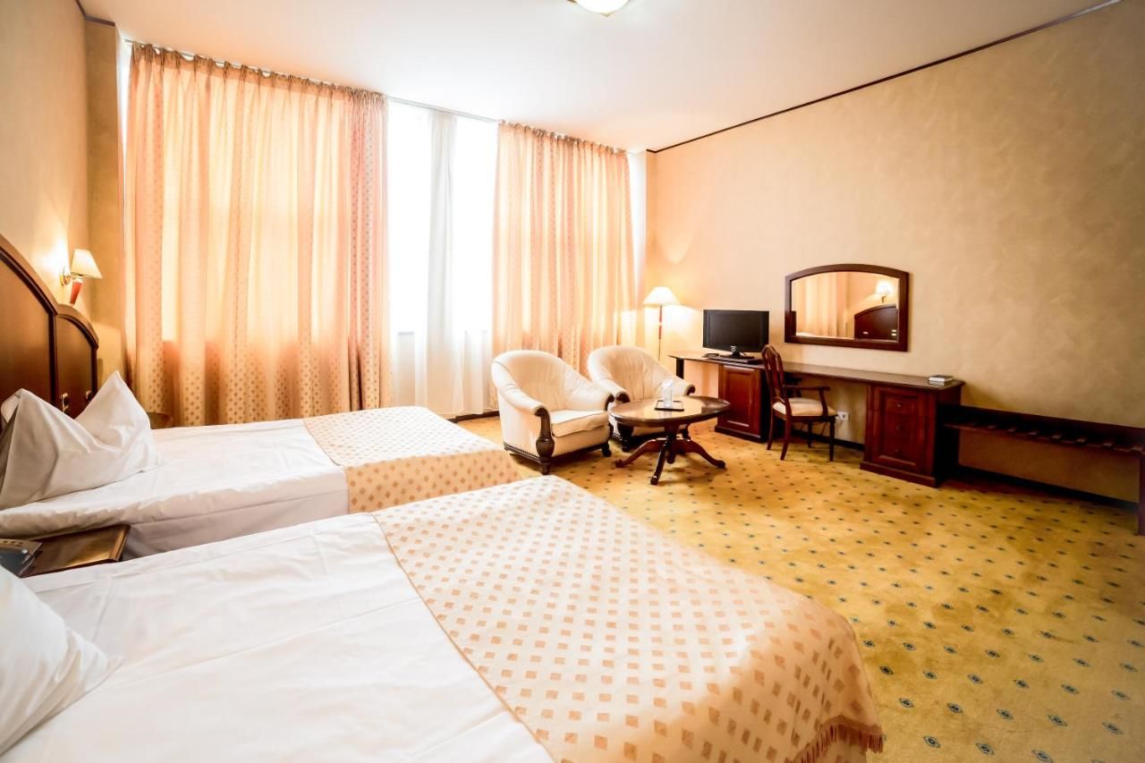 Отель Hotel Imperial Inn Тыргу-Муреш-27