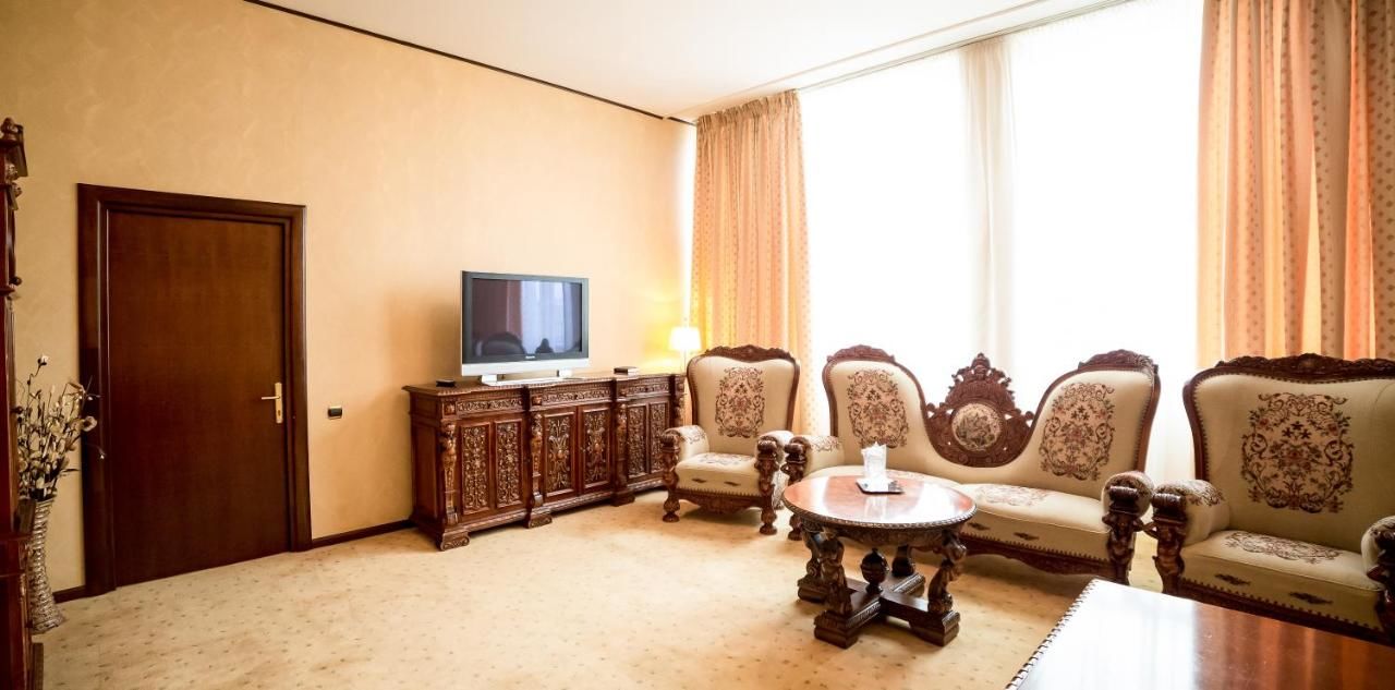 Отель Hotel Imperial Inn Тыргу-Муреш-11